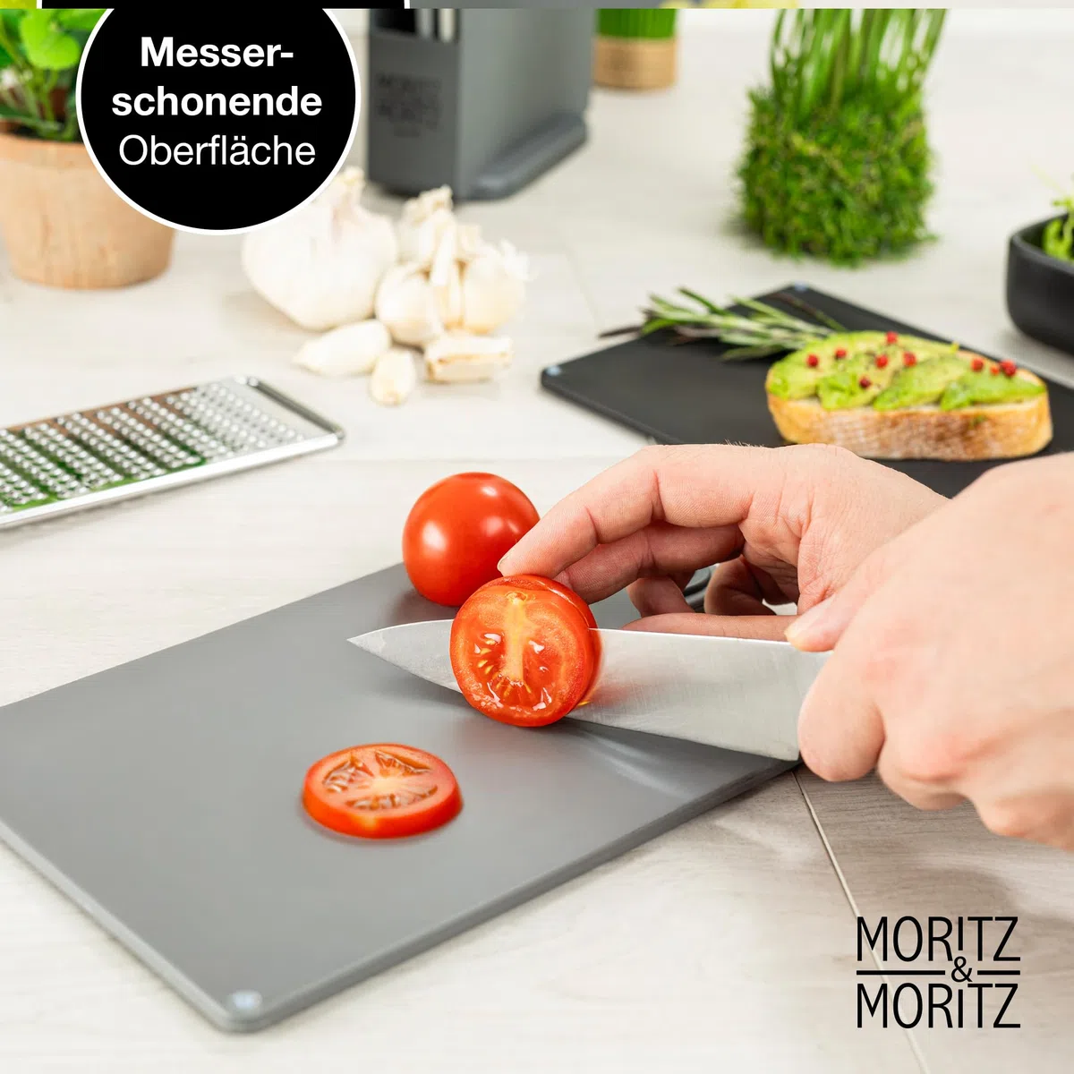 Moritz & Moritz Schneidebrett-Set – 20,5 x 14,5 cm – 4 Stück – rutschfeste Oberflächen, die es Ihnen ermöglichen, Ihre Lebensmittel sicher zu schneiden – Küchenbrett mit Griffen