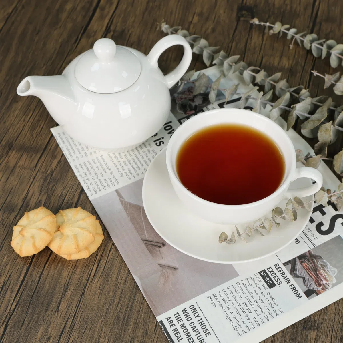 LIVELLO Tea for One Set Porzellan Weiß, Teekanne mit Tasse 3-teilig, Kanne 400 ml, Tasse 250 ml und Untertasse, stapelbares Teeservice, spülmaschinengeeignet, Geschenkidee