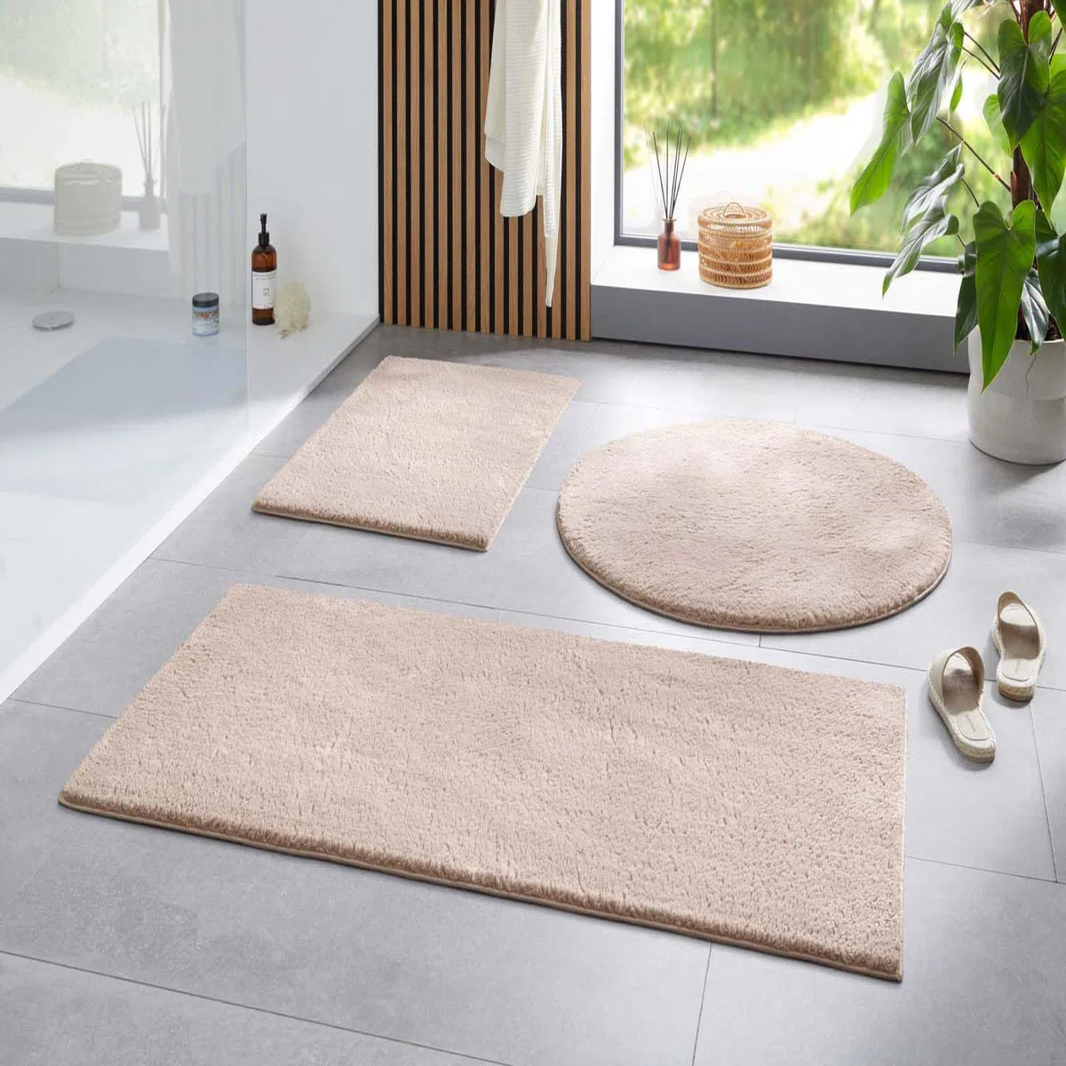 Taracarpet Badematte Fiona rutschfest waschbar Badezimmerteppich sehr weich und als Set kombinierbar Uni New Beige 050x080 cm