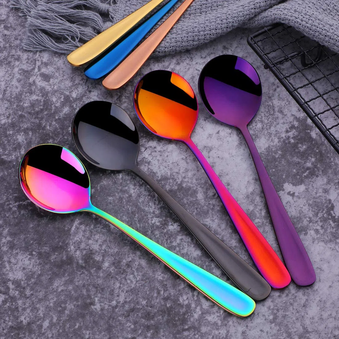Esslöffel Edelstahl 18/10 Bunt Suppenlöffel 8-stück Groß Müslilöffel Dessertlöffel länge 17,5 cm Breit 4,5 cm Tafellöffel Suppentassenlöffel für Müsli Porridge Früchte Joghurt 8 Farbe
