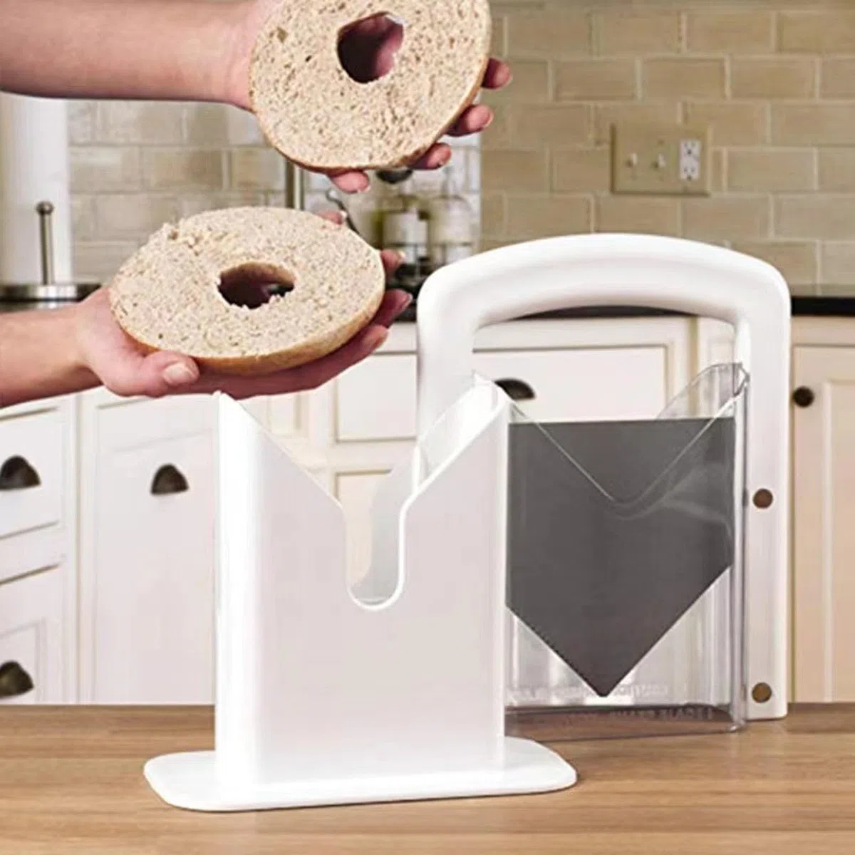 Bagelschneider, mit Transparenter Sicherheitsabdeckung, Zum Schneiden von Bagels, Brot, Muffins und Brötchen, Abnehmbares Design, Leicht zu Reinigen