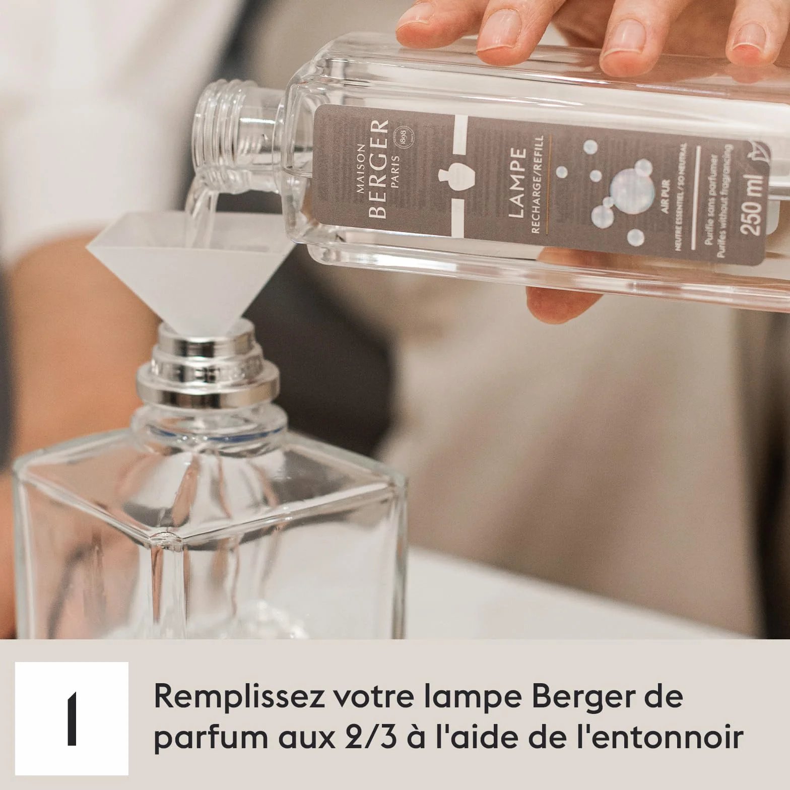 Lampe Berger – TrioPack Kollektion Ophelia – Set mit 3 Flaschen à 250 ml – Lumière Florale – Lady Flower und Liliflora – in elegantem Geschenkkarton