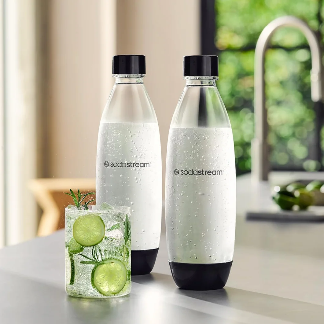 SodaStream Wasserflasche für kohlensäurehaltige Getränke, BPA-frei, spülmaschinenfest, kompatibel Spirit, One Touch, Terra, Art, Power&Source Sparkling Water Makers– Kunststoff , Schwarz, 1741221440