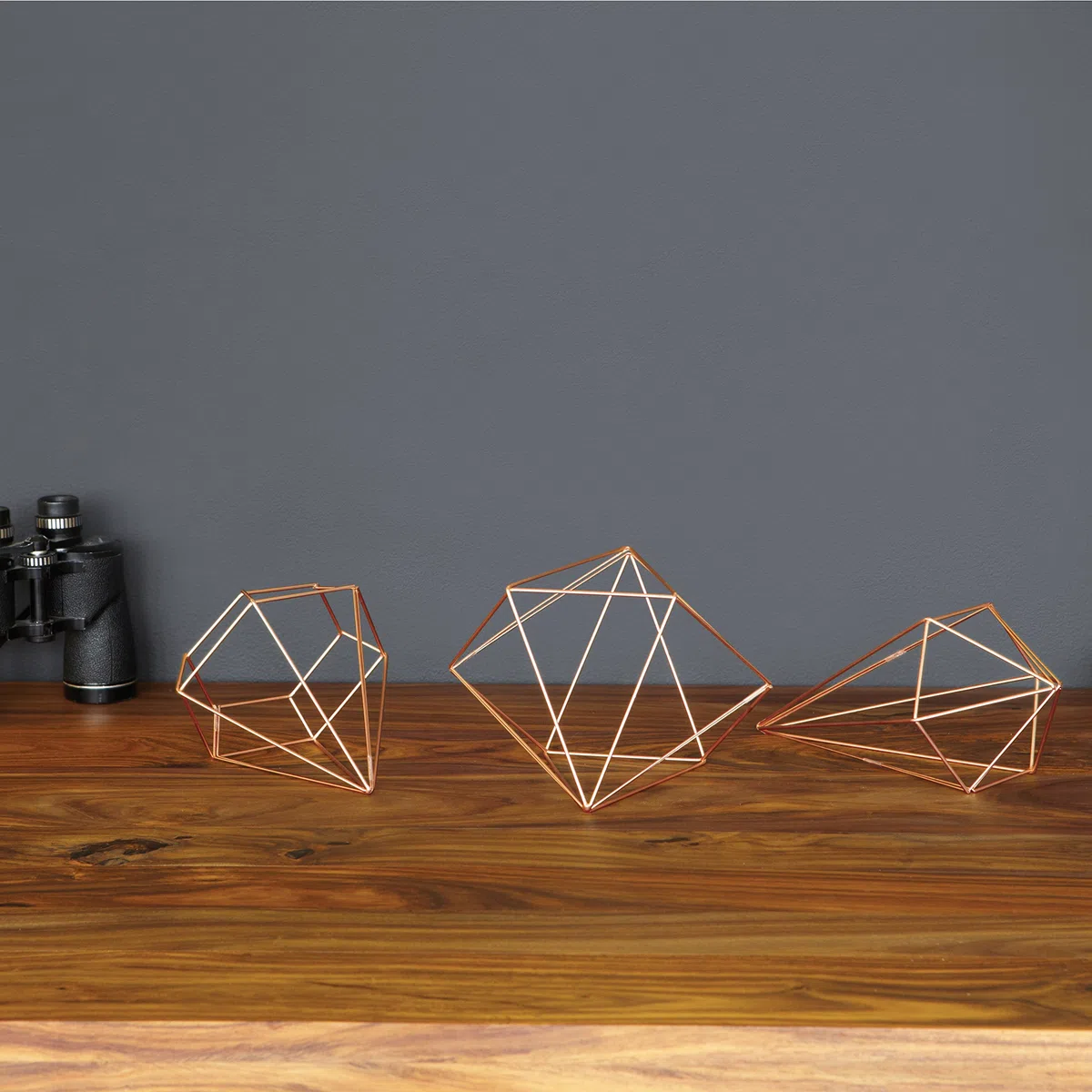 Umbra Prisma Geometrische Wanddekoration – Deko zum Aufhängen an Wand und Decke oder als Tischdekoration Verwendbar, Set mit 6 Prisma Hälften, Metall / Kupfer