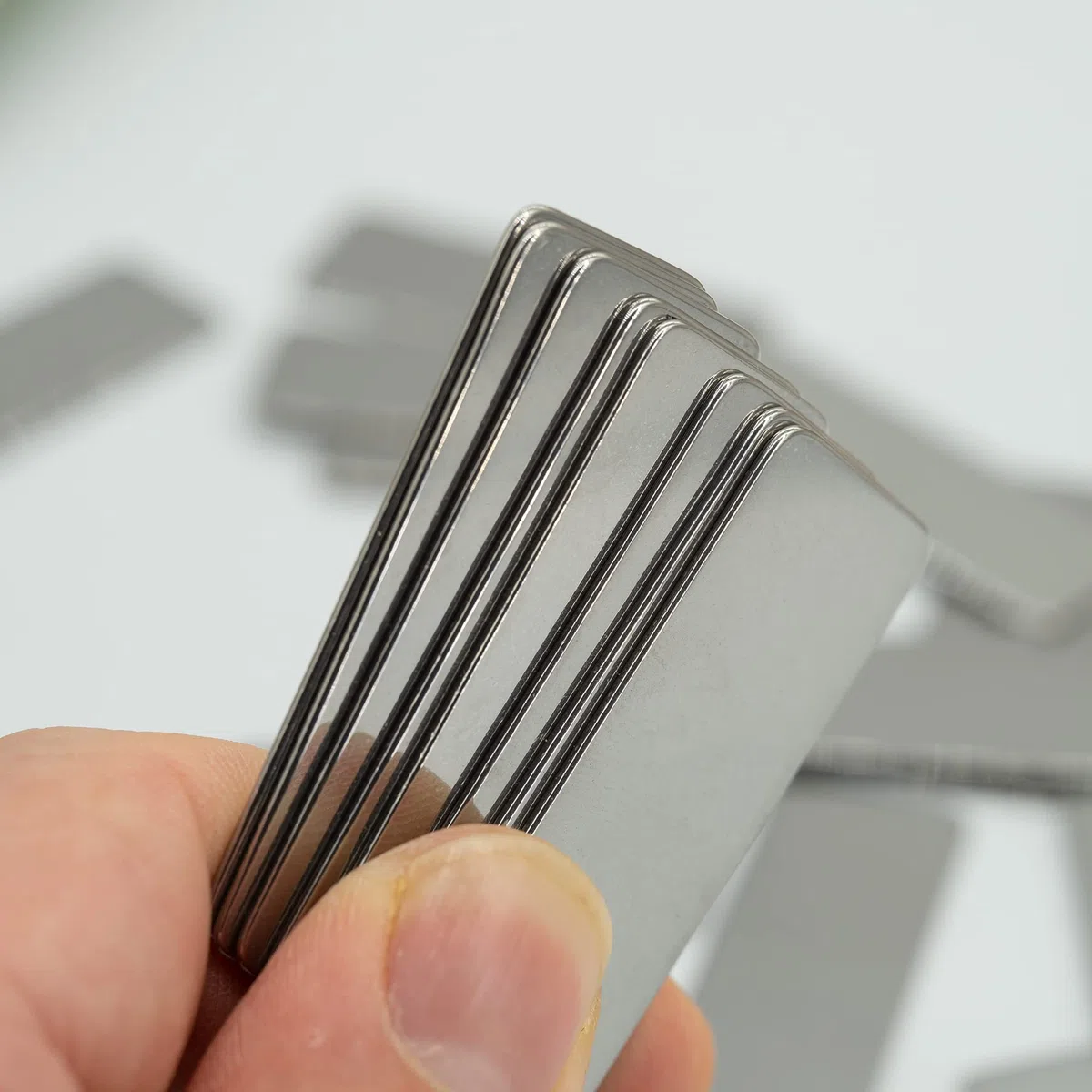 304 Edelstahl Gravur Blanko Anhänger Rechteck Stempel Blanko Metall Schilder zum Gravieren 25er Pack 5 x 1,8 cm
