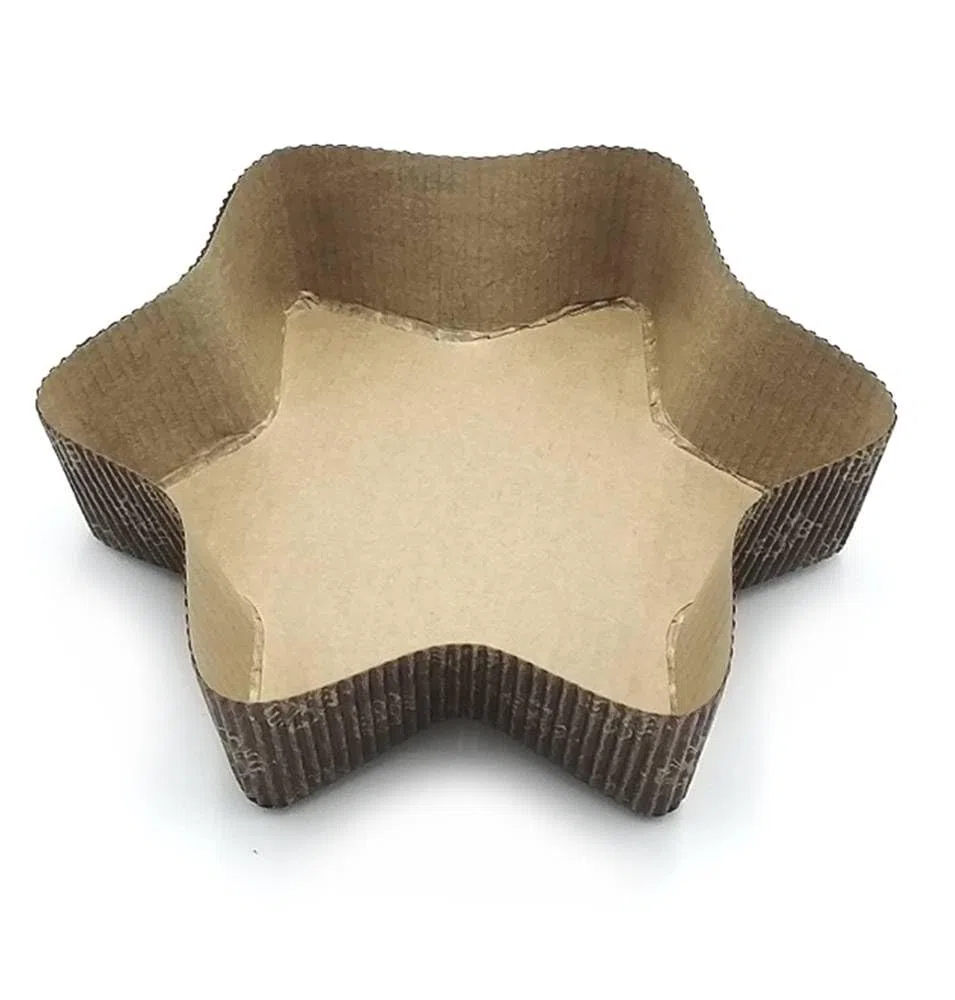 Weihnachtsstern Einwegform, 10 Formen Stern 26 x 6 cm, Backpapier, beige