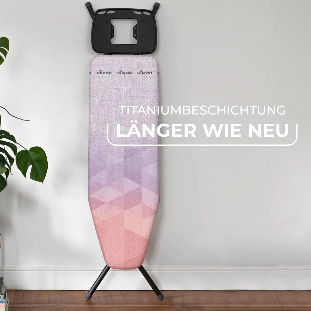 Vileda Diamond Bügelbrettbezug, titanbeschichtete hitzebeständige Bügelauflage, Universalgröße für Bügelflächen 120-130 cm Länge x 38-45 cm Breite, für Dampfbügeleisen geeignet, OEKO-TEX-zertifiziert