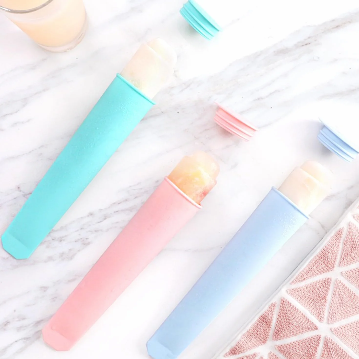 KEELYY Eisformen Silikon 8 Stück Eisformen eis am stiel Silikonform Eistüten mit Deckel, Wassereis Formen Tüten Wiederverwendbar Popsicle Eisform für Wassereis