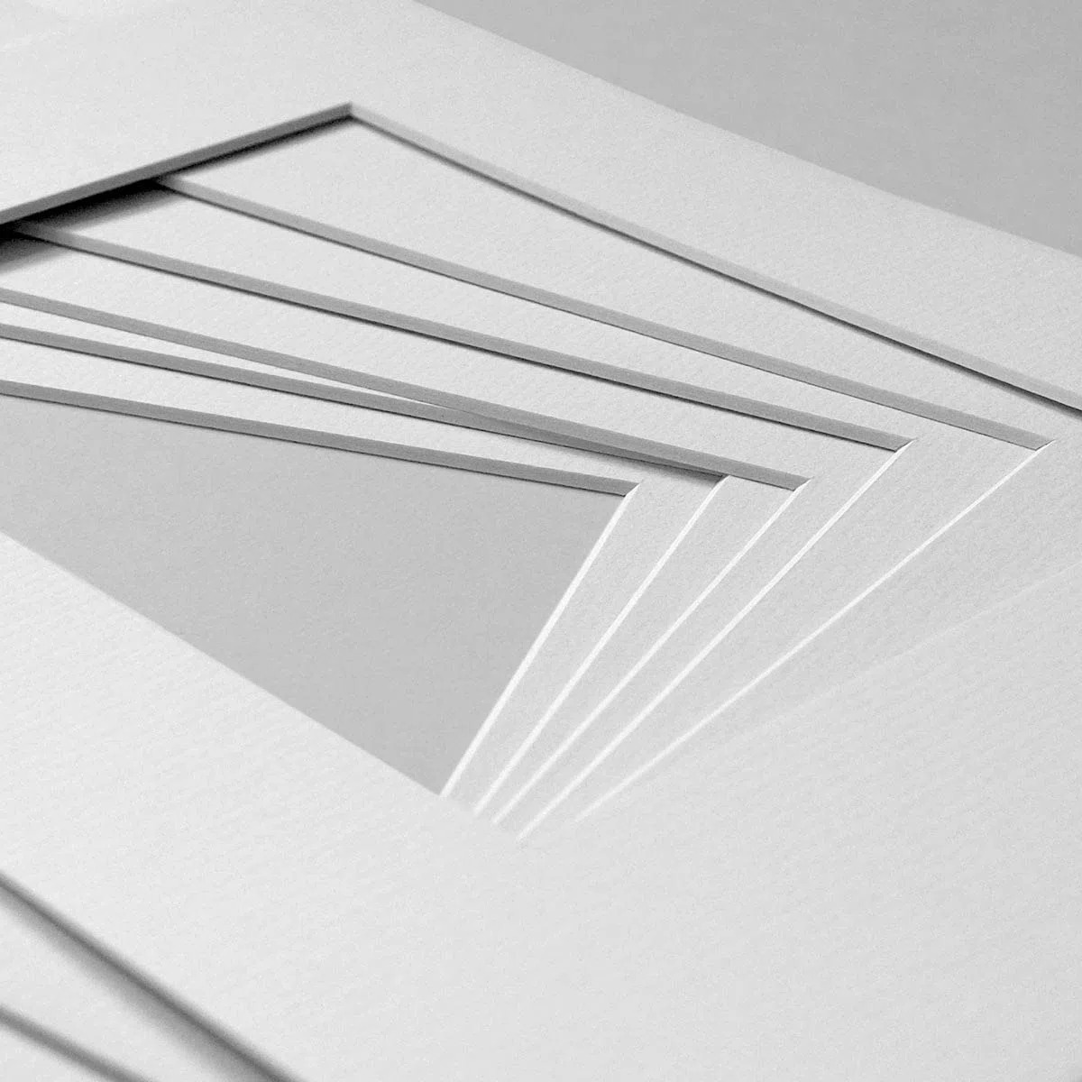 PHOTOLINI Passepartout 40x60 aussen für 30x45 innen, säurefrei 1,5 mm Passepartout Karton Creme-Weiß, alterungsbeständige Schrägschnitt - Passepartouts, Präsentation & Schutz von Bildern und Fotos