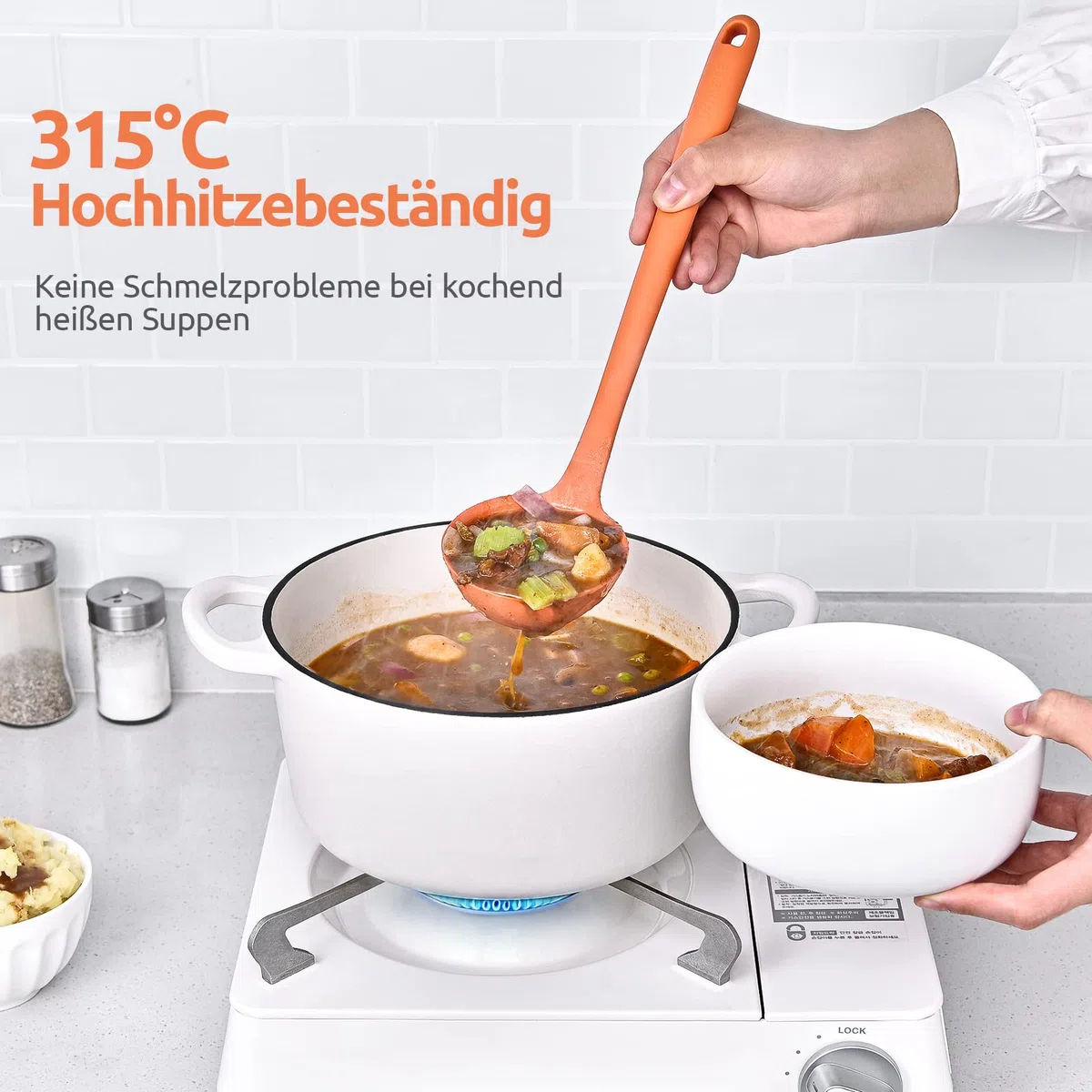 U-Taste 34 cm Silikon-Suppenkelle: 315℃ Hitzebeständige Antihaftbeschichtung aus nahtlosem Gummi Großer tiefer Servierlöffel für die Küche zum Kochen von Saucen Eintöpfen (Orange)
