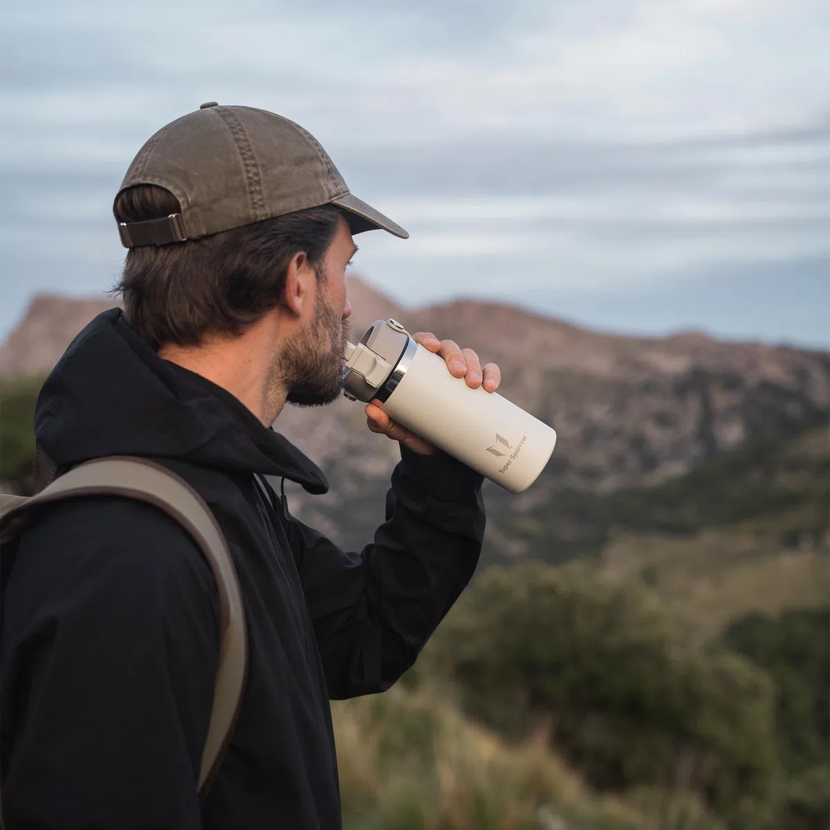 Sparrow Trinkflasche Edelstahl 1.2L - Weiter Öffnung SwivelSip Thermosflasche mit Strohhalm - BPA-frei, Auslaufsicher Trinkflaschen - Ergonomisch Thermoskanne für Sport, Reisen, Outdoor