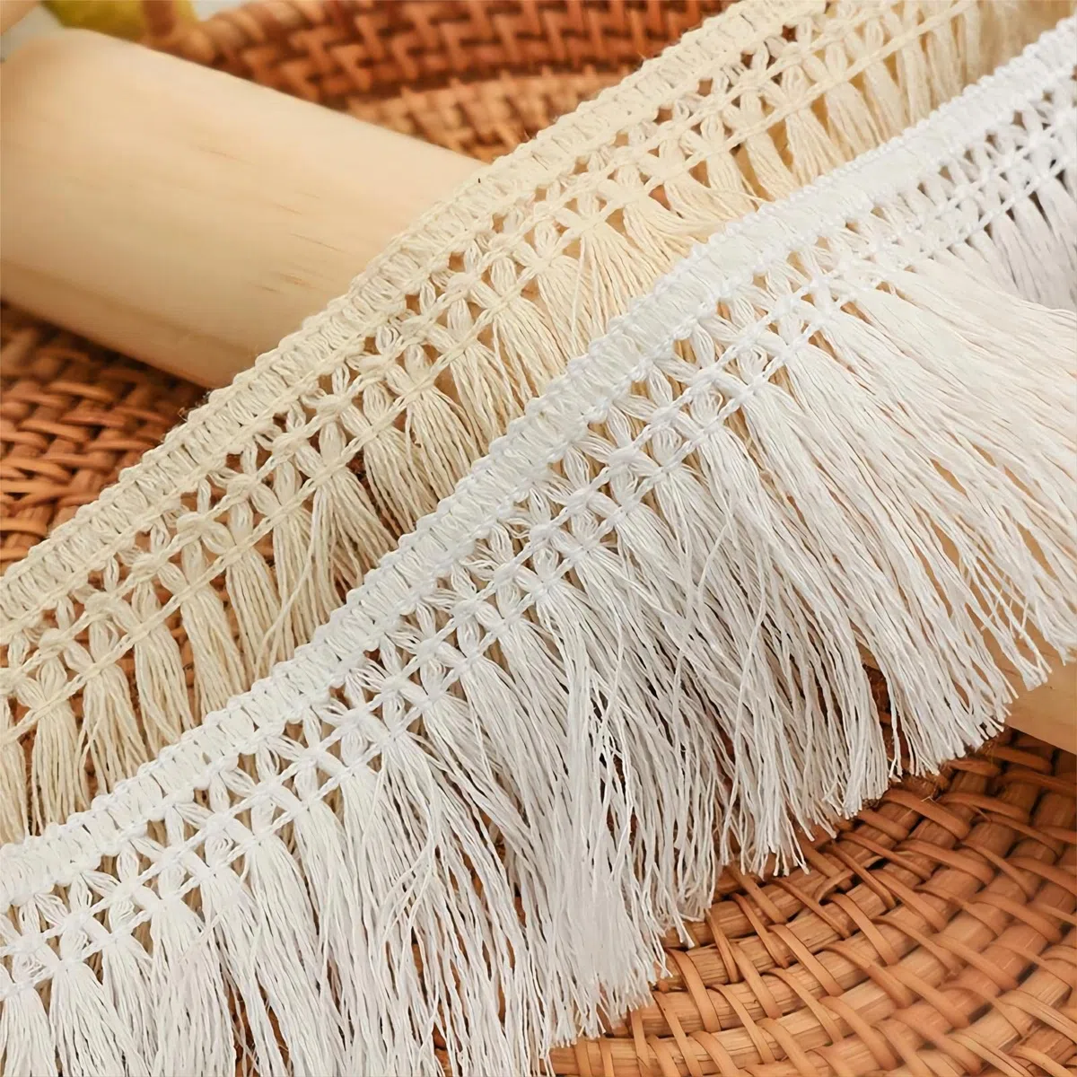 6 Meters 6cm Baumwolle Fransenborte Quasten Trim Spitzenband Spitzenborte Fransenbesatz Fransenband HäKelspitze FransenbordüRe Kissendeko Quastenbesatz Vorhangborte für Kleidung,DIY Nähen,Creme