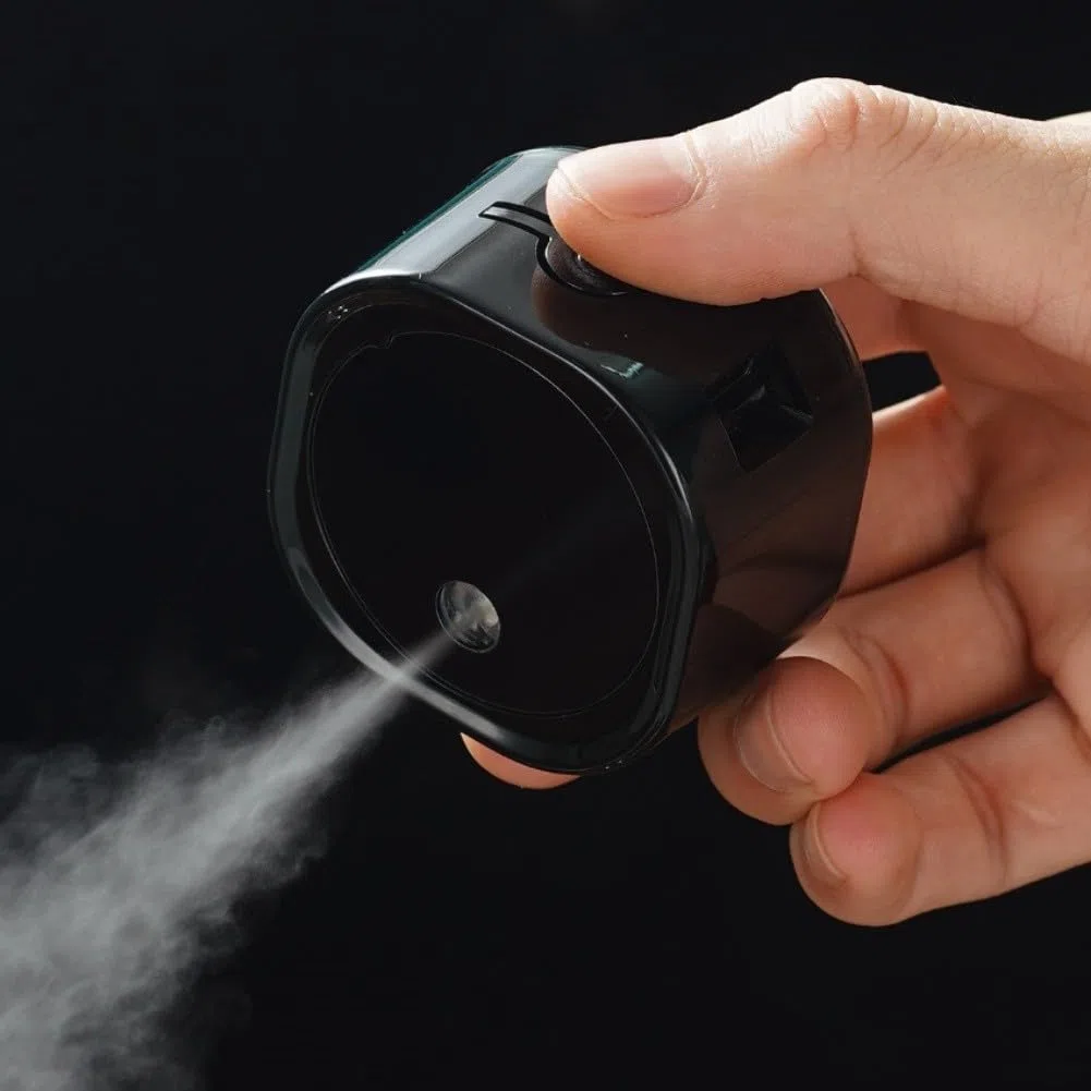 Eawfgtuw Elektrischer Kaffeebohnen-Spritzer mit antistatischem Nanonebel-Spray, große Kapazität, ABS-Metall-Silikon-Zerstäuber für gleichmäßiges Mahlen und verbesserte Aromafreigabe (weiß)