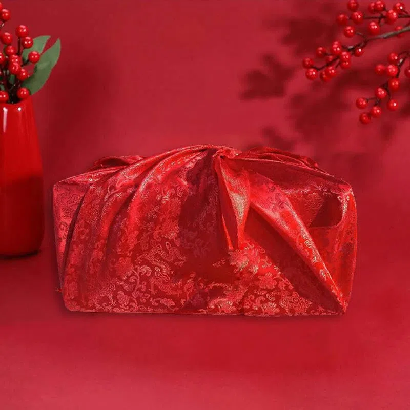 10 Stück 85 x 85 cm großes rotes wiederverwendbares Furoshiki-Geschenktuch, klein, japanisch, zum Verpacken von Geschenken, quadratischer Schal, Bento-Geschenktuch