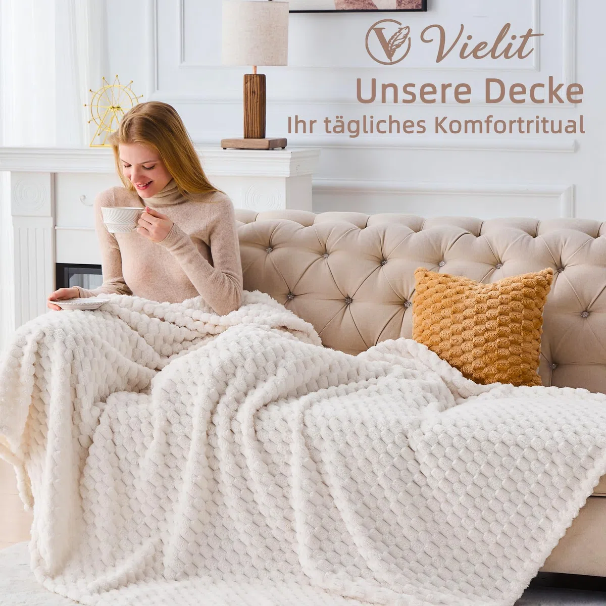 Vielit Kuscheldecke Flauschig 150x200 cm – Ultraweiche Fleecedecke für Couch & Sofa, Warme Wohn- & Kuscheldecke, Leichte Sofadecke, Gemütliche Couchdecke, Atmungsaktiv & Pflegeleicht Decke Beige