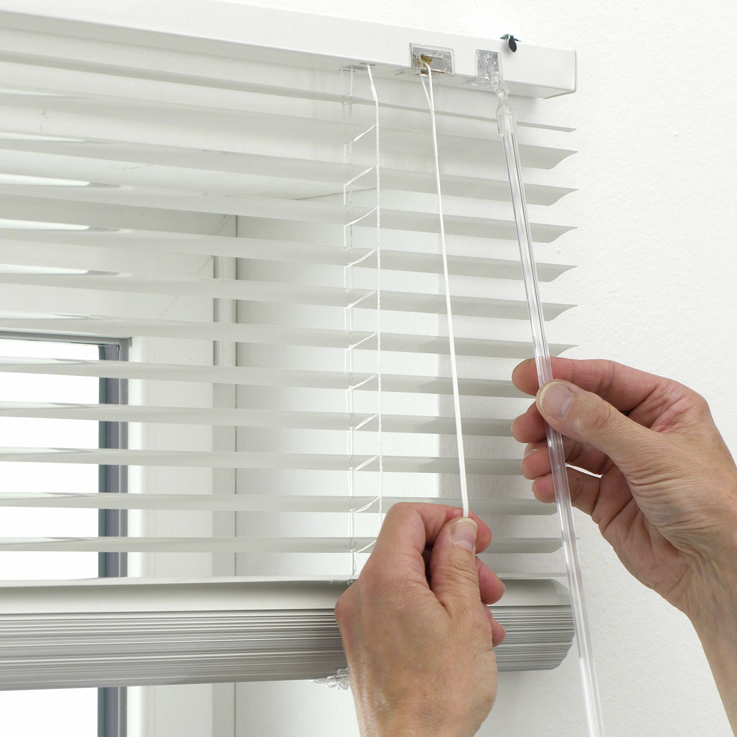 Deco Company Alu-Jalousie ohne Bohren, Zum Klemmen, Inkl. Klemmträgern, Sichtschutz, Lichtschutz, Blendschutz, Aluminium-Jalousie, Weiß, 90 x 130 cm