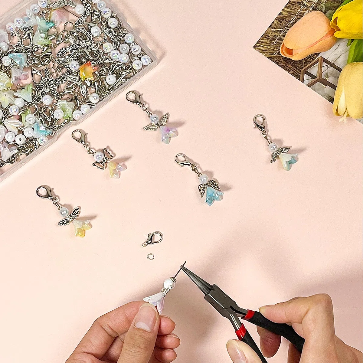 50 Sets Schutzengel Anhänger Basteln Perlen Schutzengel Schlüsselanhänger Engel Bastelset Perlenengel Anhänger Charms für DIY Hochzeitsgeschenke Taufe Kommunion Weihnacht