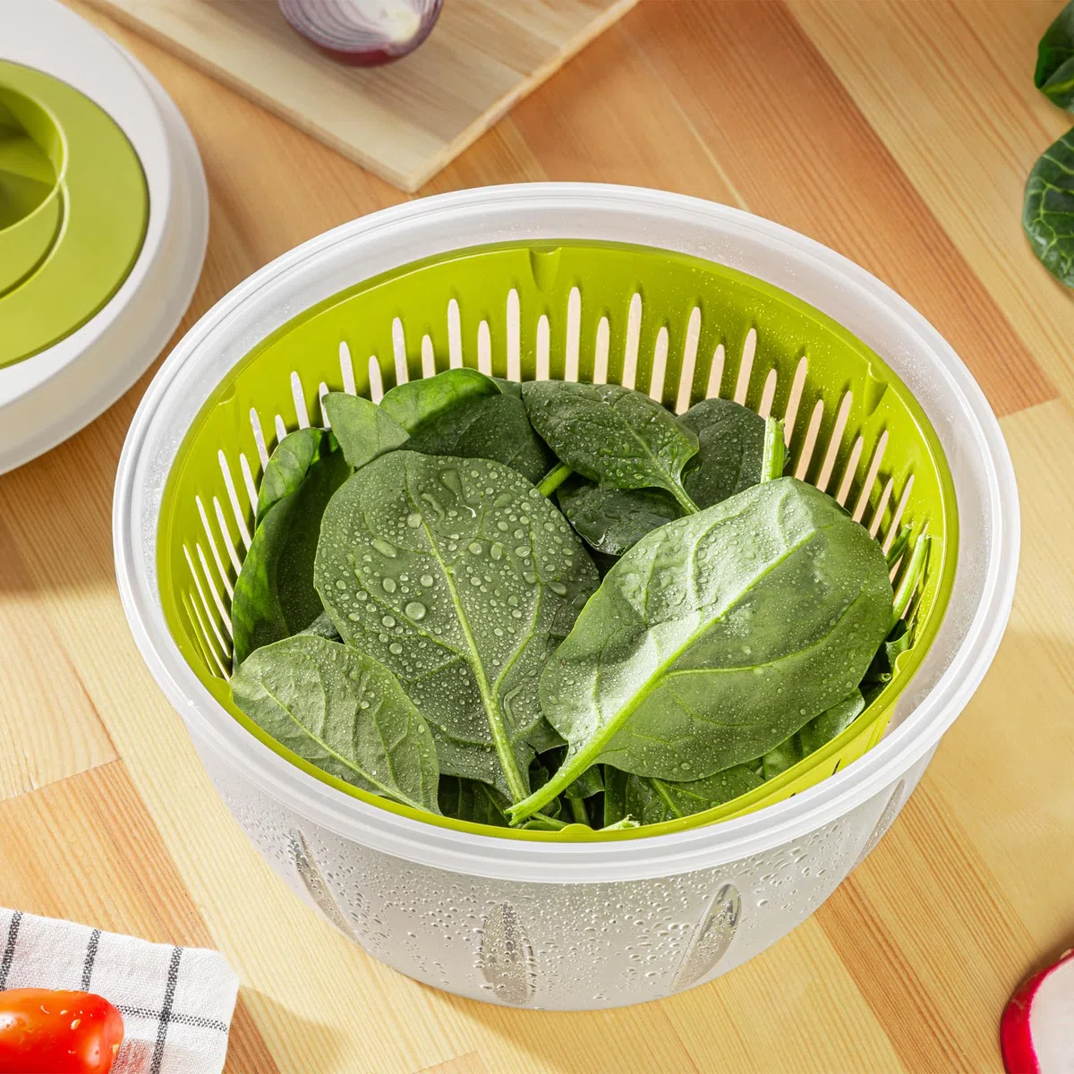 Hausleben Salatschleuder 4,5L BPA-frei – Salatspinner mit Deckel, Abtropfsieb & Schüssel – 3-in-1 Salatschüssel Set zum Waschen und Trocknen von Salat, Gemüse & Kräutern (Blau)