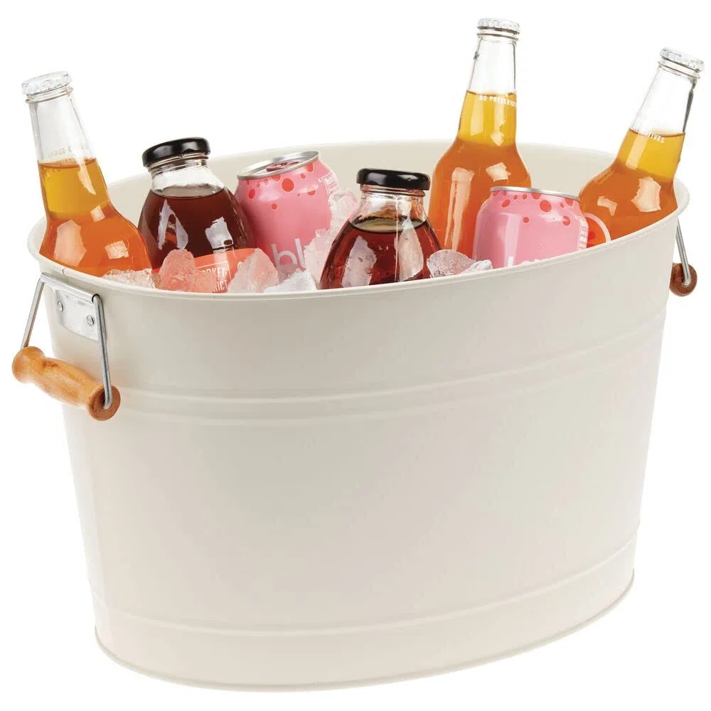 mDesign Weinkühler - Dekorativer Sektkübel mit Holzgriffen - Idealer Eiskübel für Wein, Bier, Sekt oder Erfrischungsgetränke - Creme/Natur