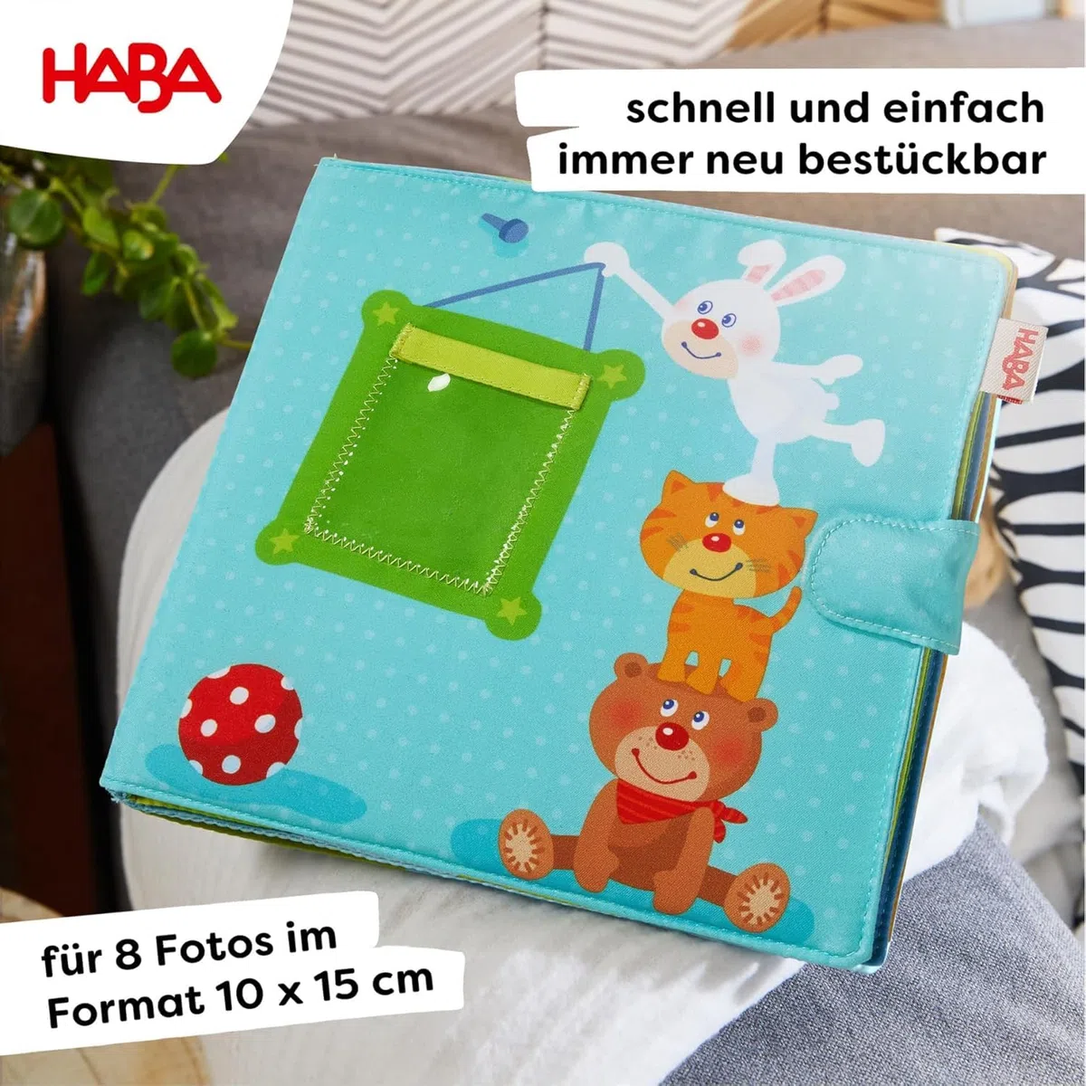 HABA Baby-Fotoalbum: Spielgefährten – Weiches Stoffalbum mit 10 Seiten und 8 Einstecktaschen für Fotos im Format 10 x 15 cm, Babyalbum ab 12 Monaten – 1303143001