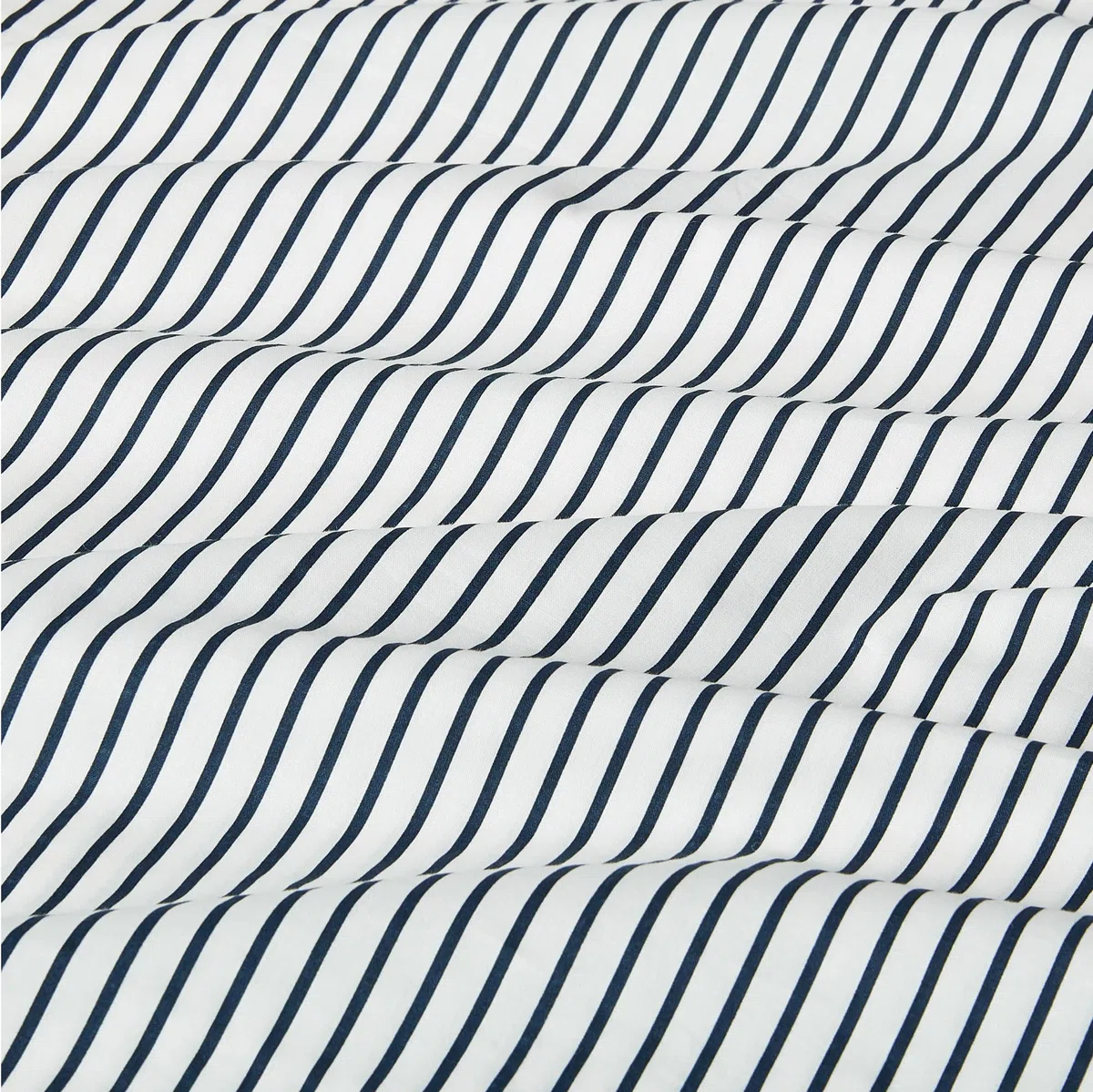 Amazon Basics Kinderbettwäsche 100x135 2teilig 100% Bio Baumwolle Wendbar, Bettdeckenbezug 100x135 cm & Kissenbezug 40x60 cm, für Baby, Marineblau Gestreift