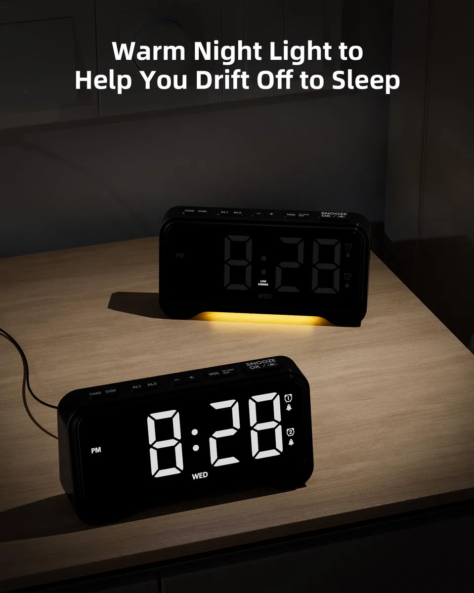 ROCAM LED Wecker Digital mit Großen Zahlen, Nachttisch Wecker mit Typ-C & USB-Ladeanschluss, Dualer Alarm, 12/24H, Wochenendmodus, Digital Uhr für Schlafzimmer, Kinder, Teenager, Senioren