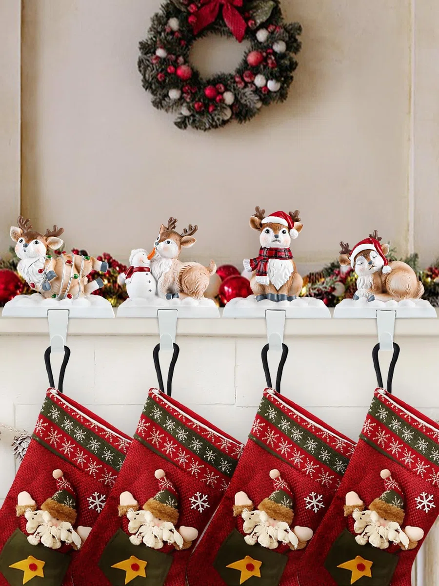 EBANKU Weihnachten Strumpfhalter für Kamin, 4 Arten Strumpf Kleiderbügel mit Weihnachten Elch Haken Muster, Mantel rutschfest stabilen Mantel Strumpf Haken für Weihnachten Home Decoration
