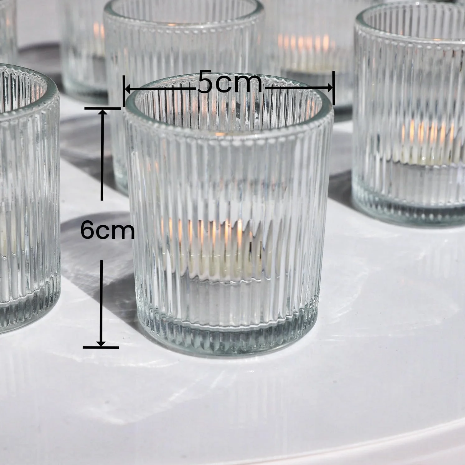 Klare Teelichthalter Glas mit 12, Teelichtgläser Vintage als Hochzeitsgeschenk, Transparenter Teelichtglas Weihnachten als Raumdekoration und Weihnachtsdekoration (5.5 cm x 6.5 cm)