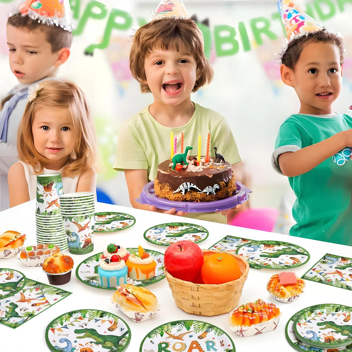 Dino Partygeschirr Set - 96 Stück dino geburtstag deko, Dinosaurier Partyteller Geburtstaggeschirr, Dinosaurier Einweggeschirr mit Pappteller Servietten Becher für kindergeburtstag deko Junge 24 Gäste