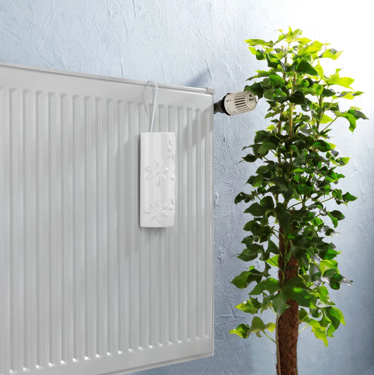 Wenko Luftbefeuchter Blumen Keramik, Raumbefeuchter mit Blumenverzierung für die Heizung Humidificador cerßmico plano Flores Multicolor