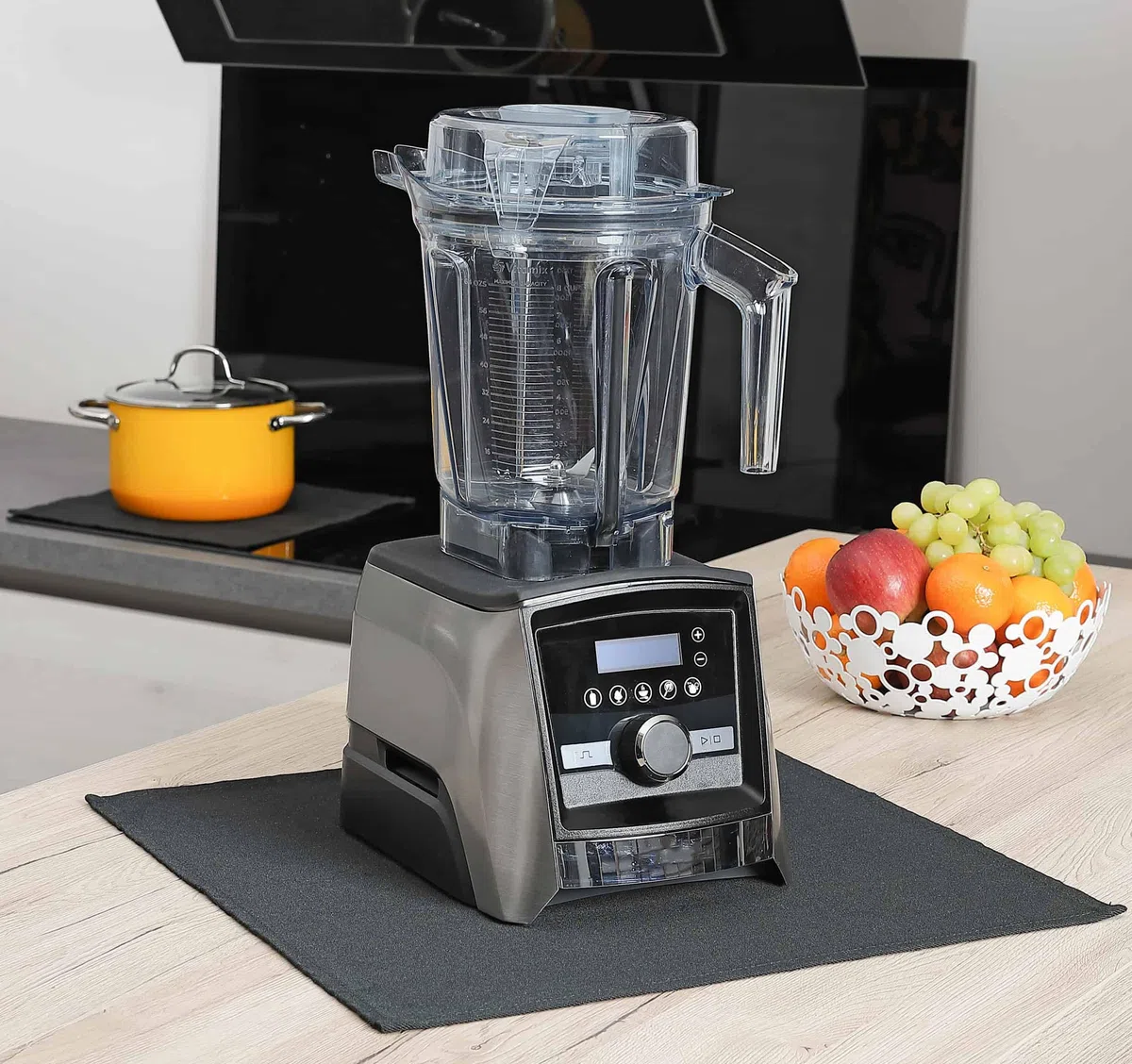 FireMat Feuerfeste Unterlage für Elektrogeräte wie Kaffeemaschinen, Mikrowelle, Wasskocher, Toaster Kochen auf Induktionsherd möglich. Black Edition (35x65cm)