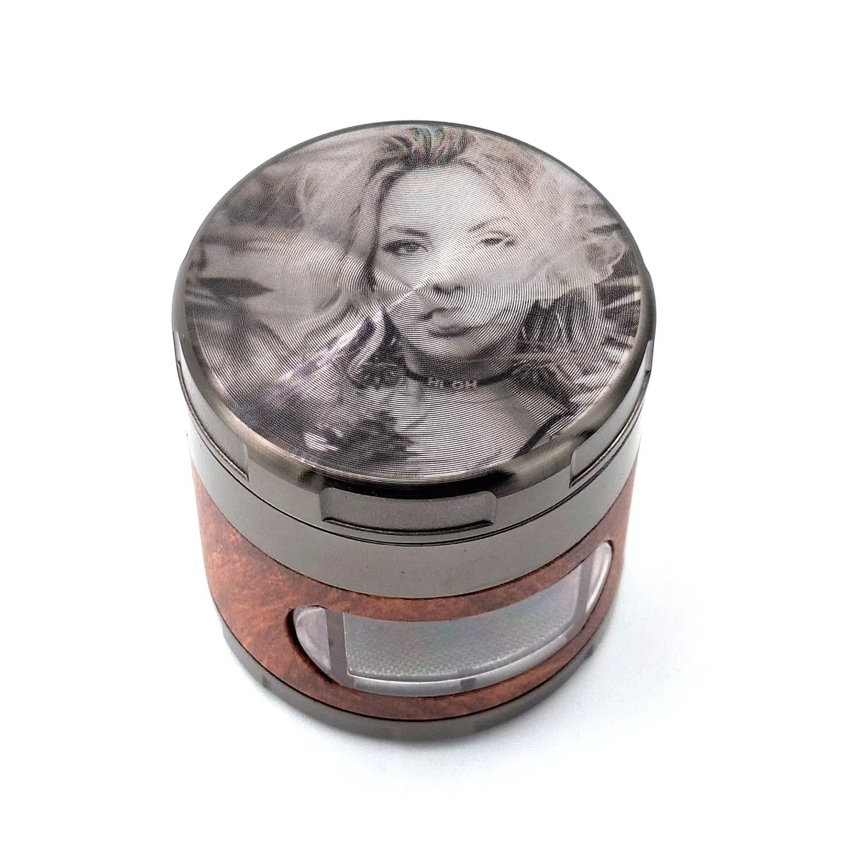 Green Novice Grinder mit persönlicher Lasergravur - Text, Foto, Logo etc. - Kräuter Crusher individuell gestalten