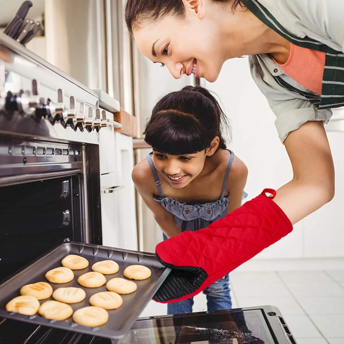 AYADA Ofenhandschuhe Silikon Lang, Topfhandschuhe Backhandschuhe Backofenhandschuhe Küchenhandschuhe Kochhandschuhe Polyesterwatte rutschfeste für Kochen Grillen Backen Männer Frauen (Rot)