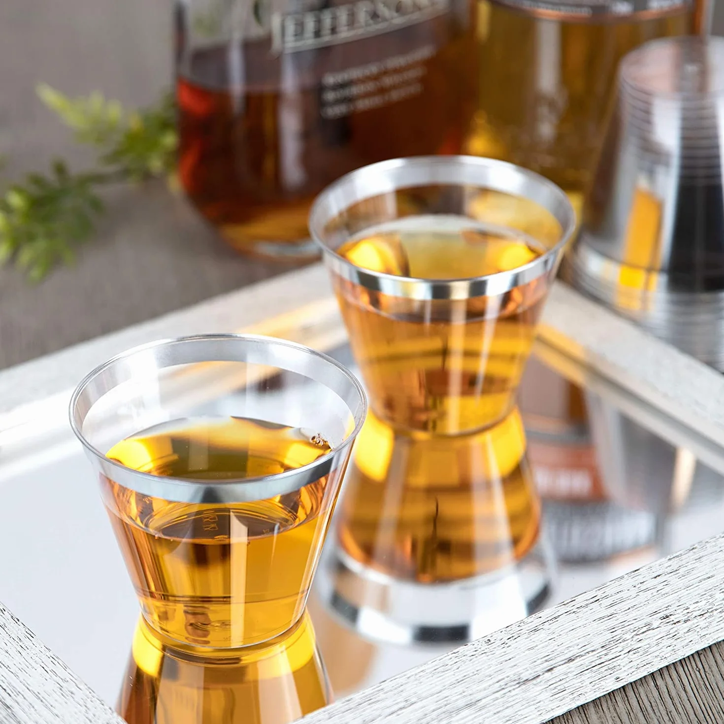 LATERN 60 Stück Plastikbecher mit Silberrand, 270ml Becher aus Kunststoff Wiederverwendbare Trinkbecher Elegante Party Weingläser für Champagner Bier Cocktail Martini Soda Dessert (8,9 x 7,1cm)