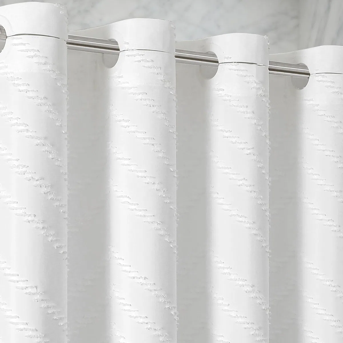 Boho Duschvorhang ohne Haken, 180 x 190 cm, Getuftetes Chevron-Design, Wasserdicht, Minimalistisches Gewebe, 10 Verstärkte Schlitzösen, Hotel Spa Stil, Maschinenwaschbar, Weiß