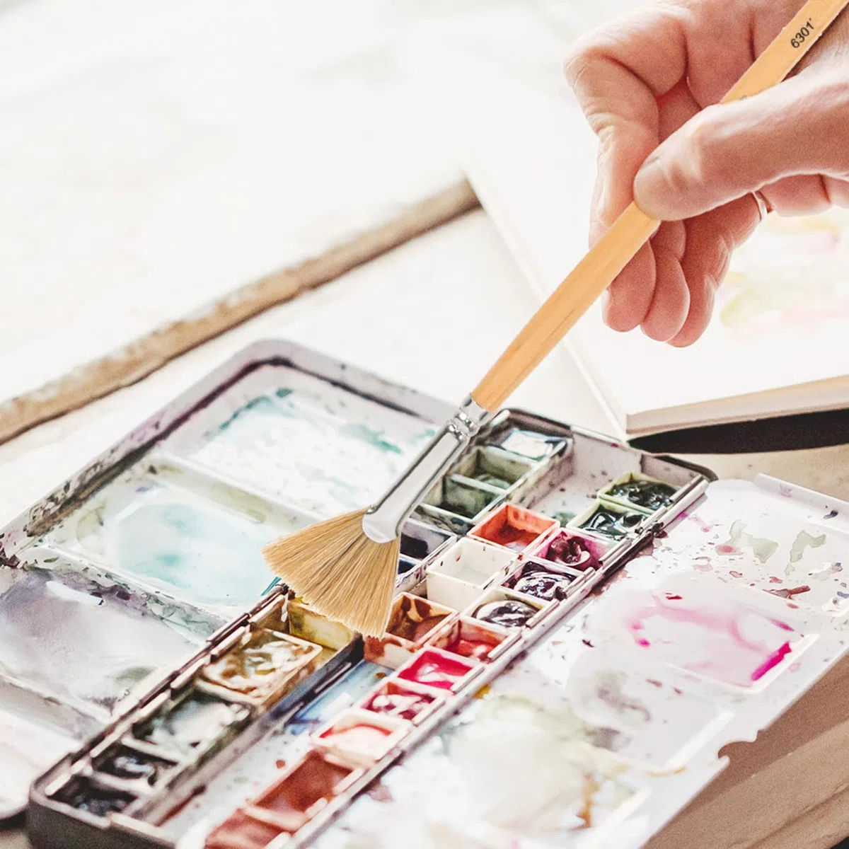 TEHAUX 6 Stück Multifunktionales Fächerpinsel für Aquarellmalerei und Ölmalerei mit Langlebigen Borsten und Leicht Kontrollierbarem Holzgriff zum Malen und Geschenk
