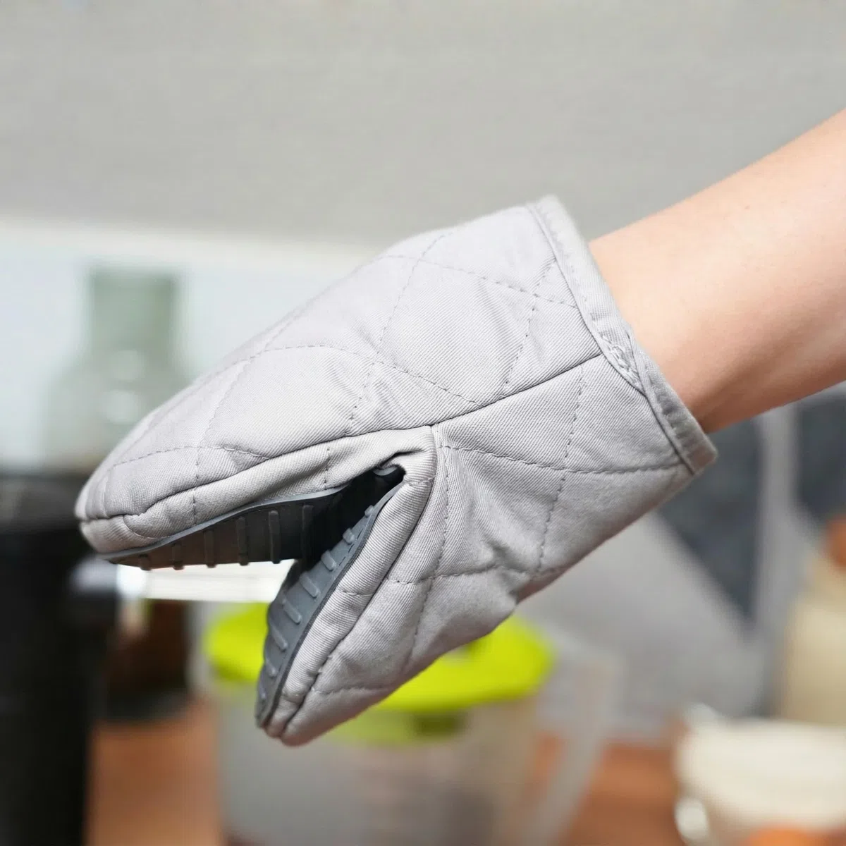 Westmark Ofenhandschuhe Mini – Kleine Ofenhandschuhe für sicheres Arbeiten an Herd und Backofen, Küchenhandschuhe mit Hitzeschutz bis 250°C – 2 Stück
