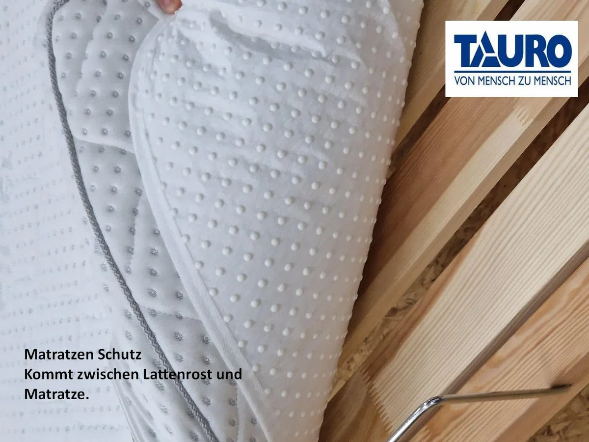 TAURO Noppen Matratzenschoner 140x200 cm | Rutschhemmend Matratzenunterlage atmungsaktiv | Filz-Schoner mit Noppen für Lattenrost | Schutz vor Abrieb & Verschmutzung